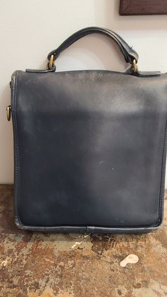 Vintage COACH leather Navy blue Station bag