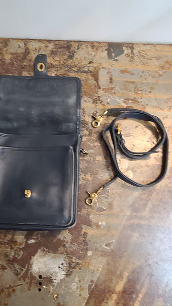 Vintage COACH leather Navy blue Station bag